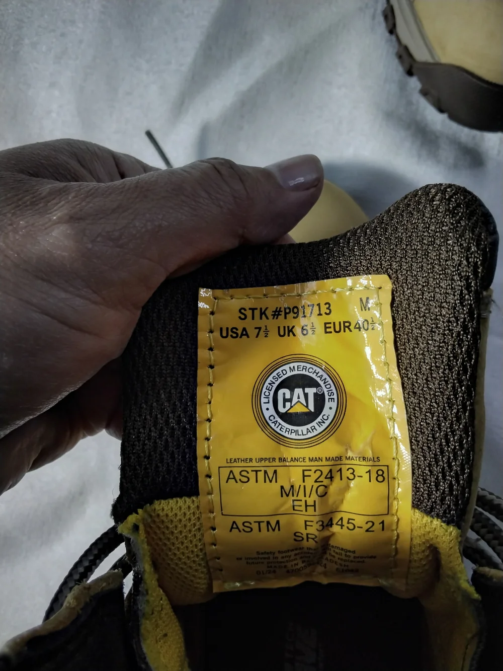 Caterpillar sturdy boots